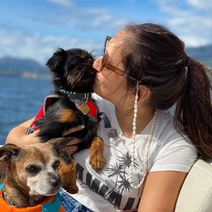 Meet your Posher, Lauren